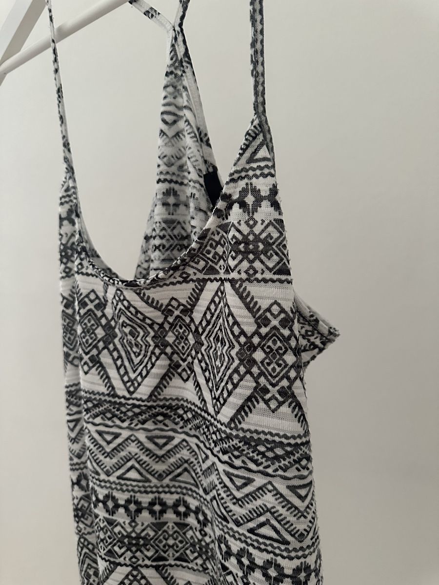 Top: Forever 21 Tanktop, Boho-Ethno-Muster, schwarz/weiss, Gr. S – Usato da Zürich venduto da anouk_8008 2