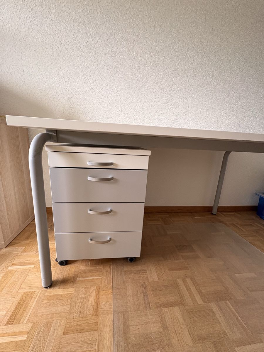 Scrivanie: Bureau et corps de bureau  – Usato da Genève venduto da Robin_ge