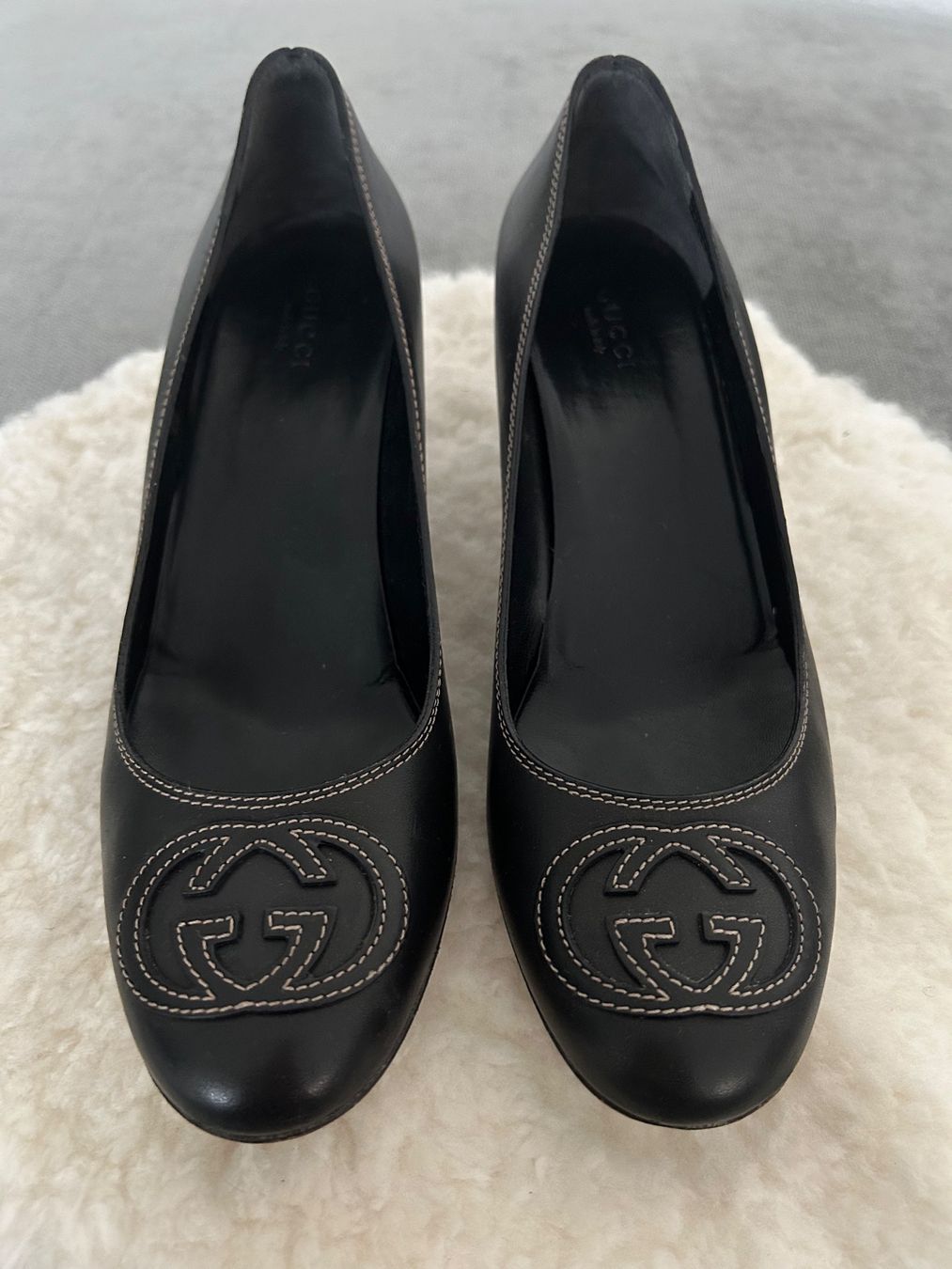 Gucci Scarpe da donna: Gucci elegante Lederpumps Gr. 38C Schwarz – Usato da Wimmis venduto da rimnakit