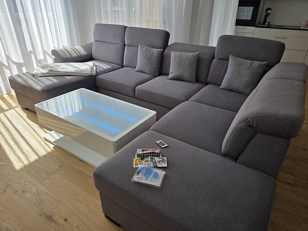 Tavoli: Couchtisch/Salontisch – Usato da Jegenstorf venduto da rag_kmt6 2