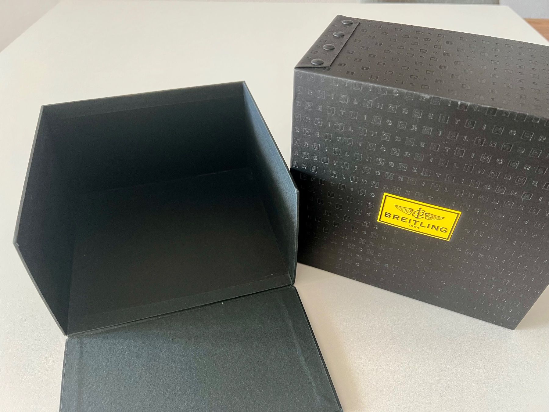 Breitling Orologi: BREITLING XL black outerbox for big size watchbox – Nuovo (secondo la descrizione) da Mont-sur-Lausanne venduto da vmi_ym5l 4