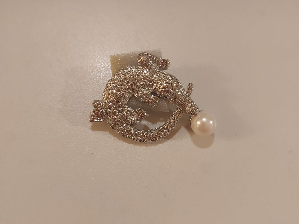 Broche Art Nouveau Plaquée Or Avec Strass Et Perle En Pampille - Style Vintage Chic