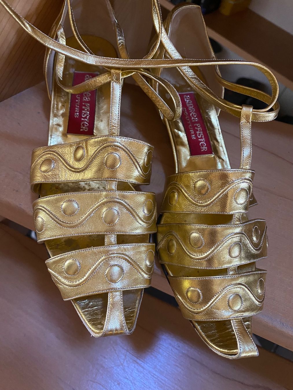 Damenschuhe: Andrea Pfister Coutures Schuh 38 – Gebraucht aus Russikon von Honolulu-2019 1