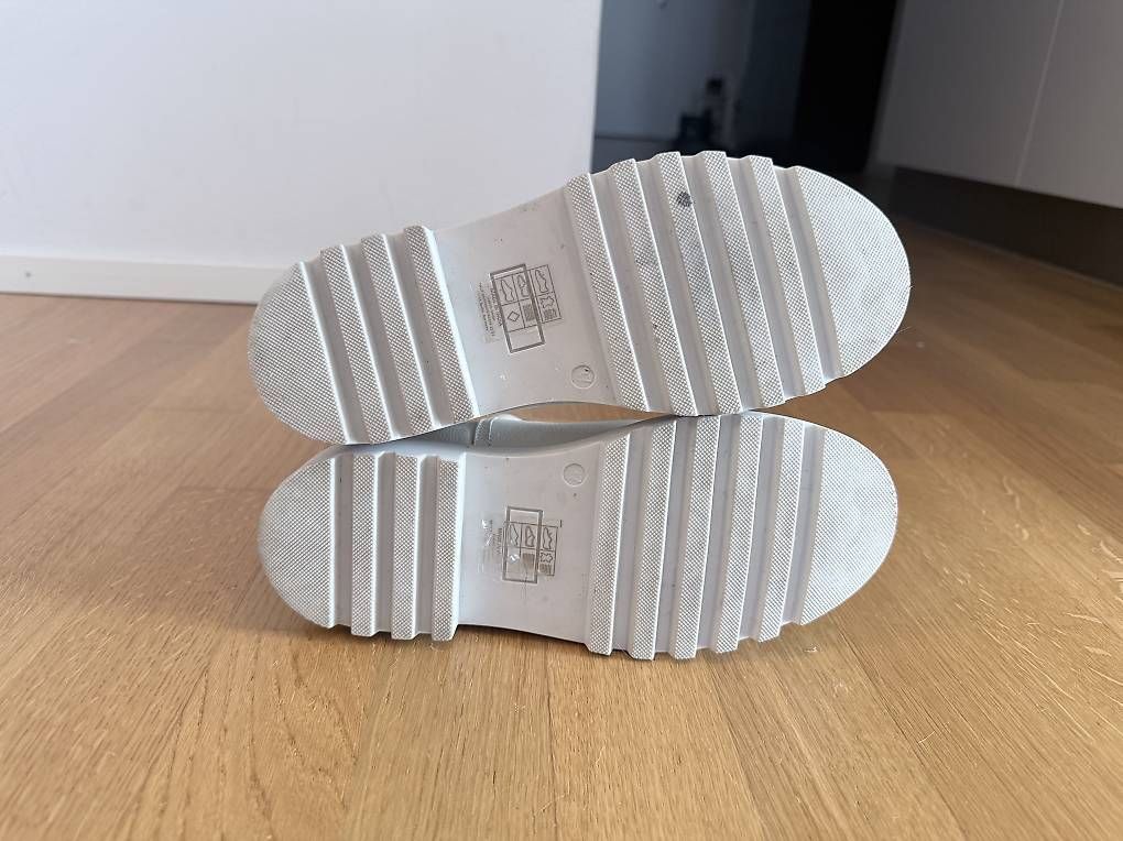 Damenschuhe: Stiefelette Gr.37 – Gebraucht aus Langenthal von AliceAmmann 1