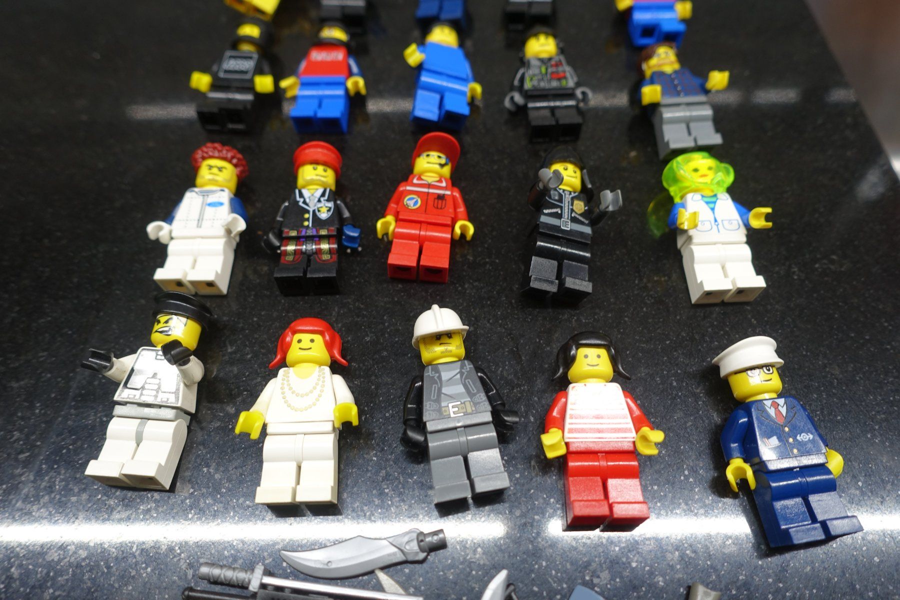 Lego Giocattoli: 25 Stk. Legofiguren (6) – Usato da Belp venduto da Mazarron58 2