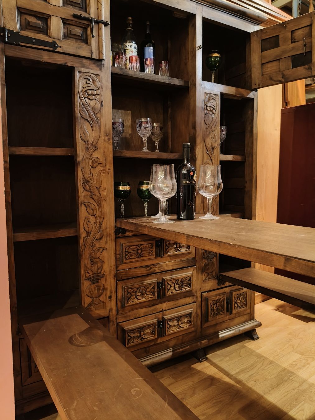 Schränke: Schrank, 1890er Spanien Bär – Gebraucht aus Zwingen von inf_2blh 6