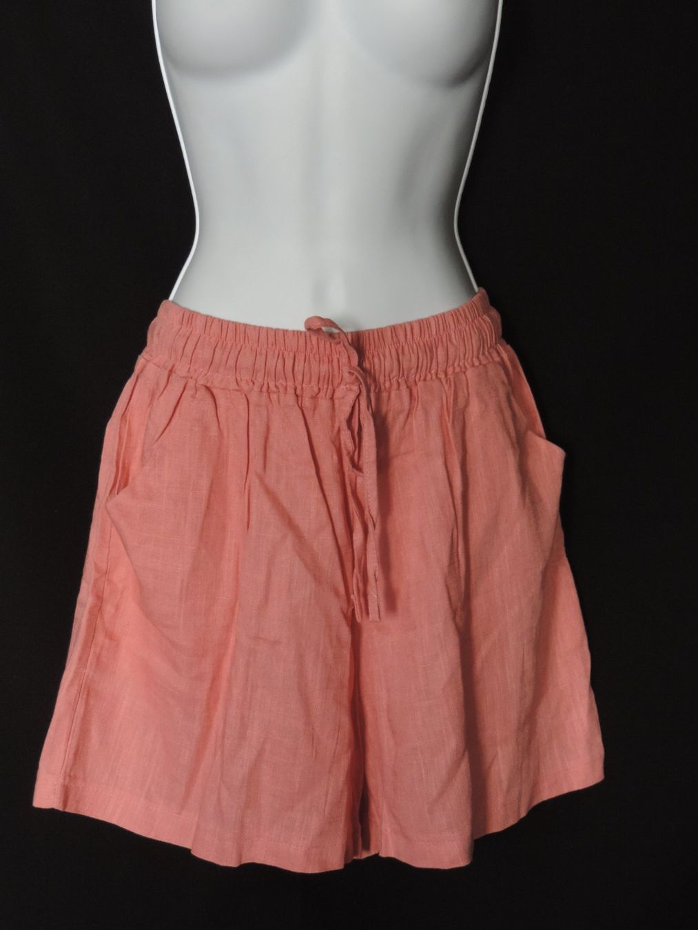 Pantalons: short rose – D'occasion à Genève par Axelle333 5