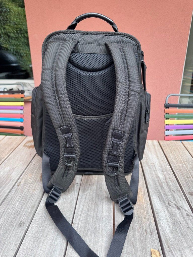 Tumi Zaini: Tumi Alpha 2 T-Pass Business Class Brief Pack – Usato da Egg b. Zürich venduto da spacegirl99 2