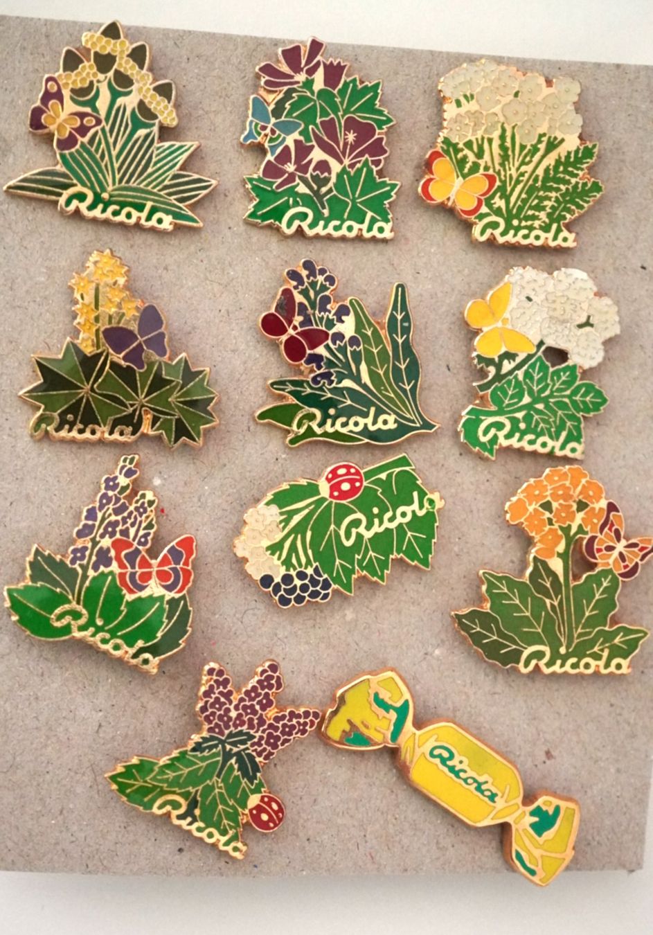 Ricola Plaketten & Abzeichen: 11 Pin Ricola – Gebraucht aus Worb von worb01