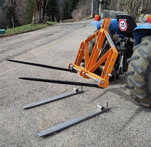 Palloni: palettes et balles rondes – Usato da Les Brenets venduto da Sentinelle