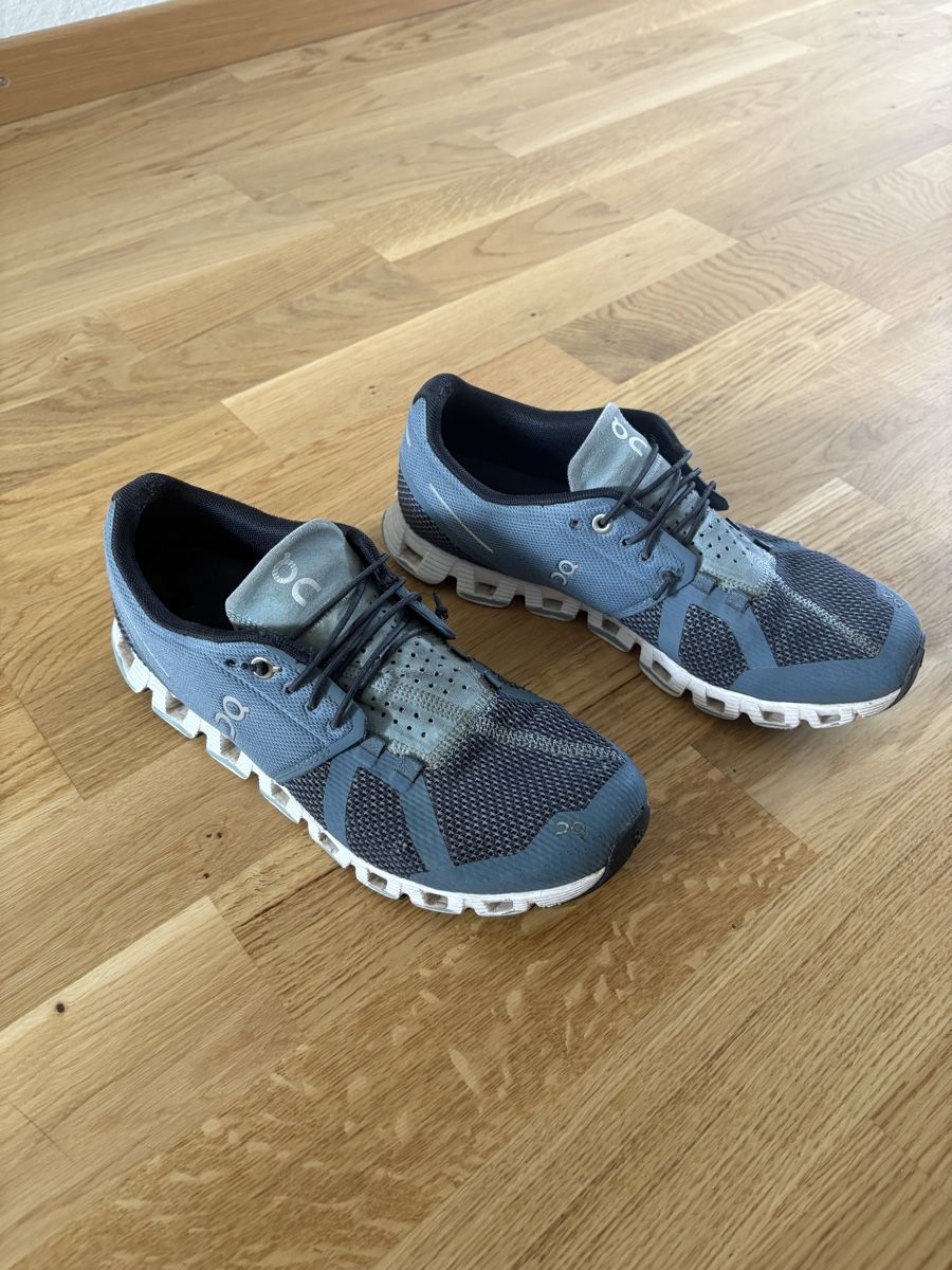 Scarpe da donna: On cloud running shoes – Usato da Zürich venduto da nin_8h72 1