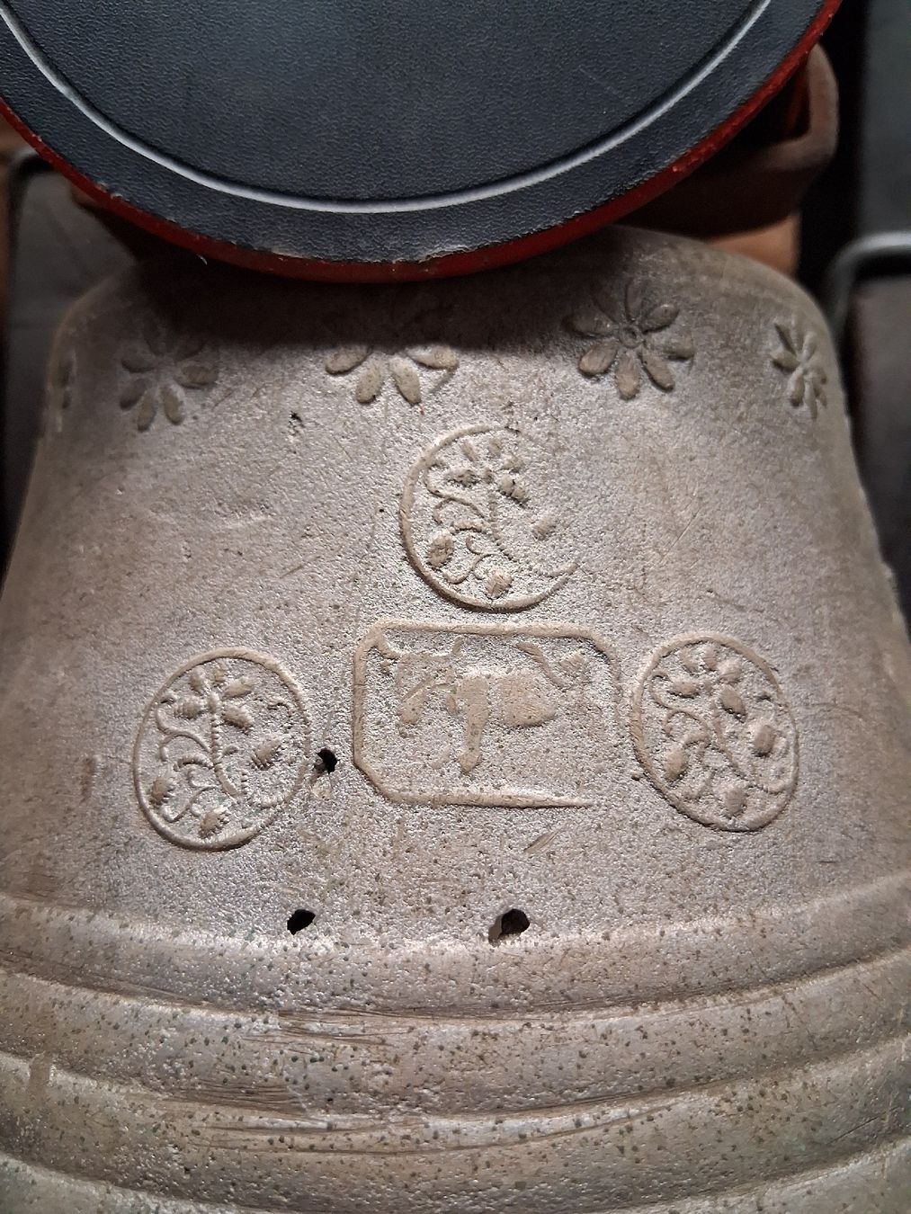 Cloches & sonnailles: Alte Glocke – D'occasion à Gstaad par Enzian93 1
