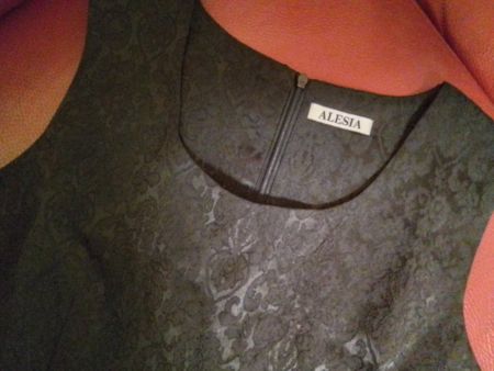 Elegantes, schwarzes Kleid / mit Muster / Gr. M