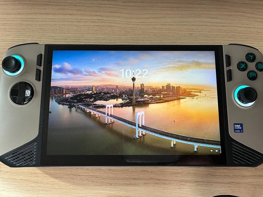 Console: Console de jeux MSI Claw 8 AI+ A2VM – Nuovo e nell'imballaggio originale da Attalens venduto da LPSuisse 1