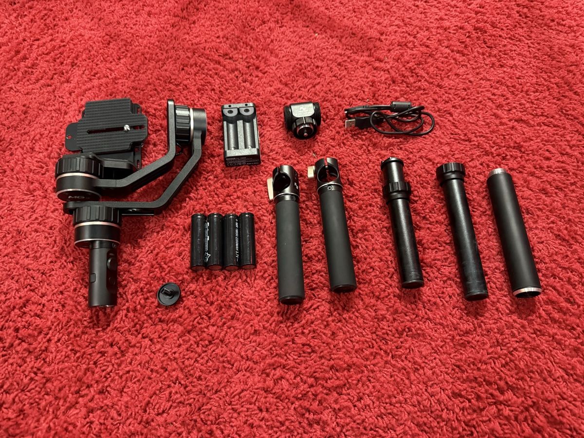 Treppiedi & Teste: Feiyu Tech MG v2 3-Achsen Gimbal – Usato da Unterengstringen venduto da Birchermuesli63 3