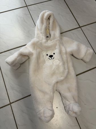 Winter schneeanzug