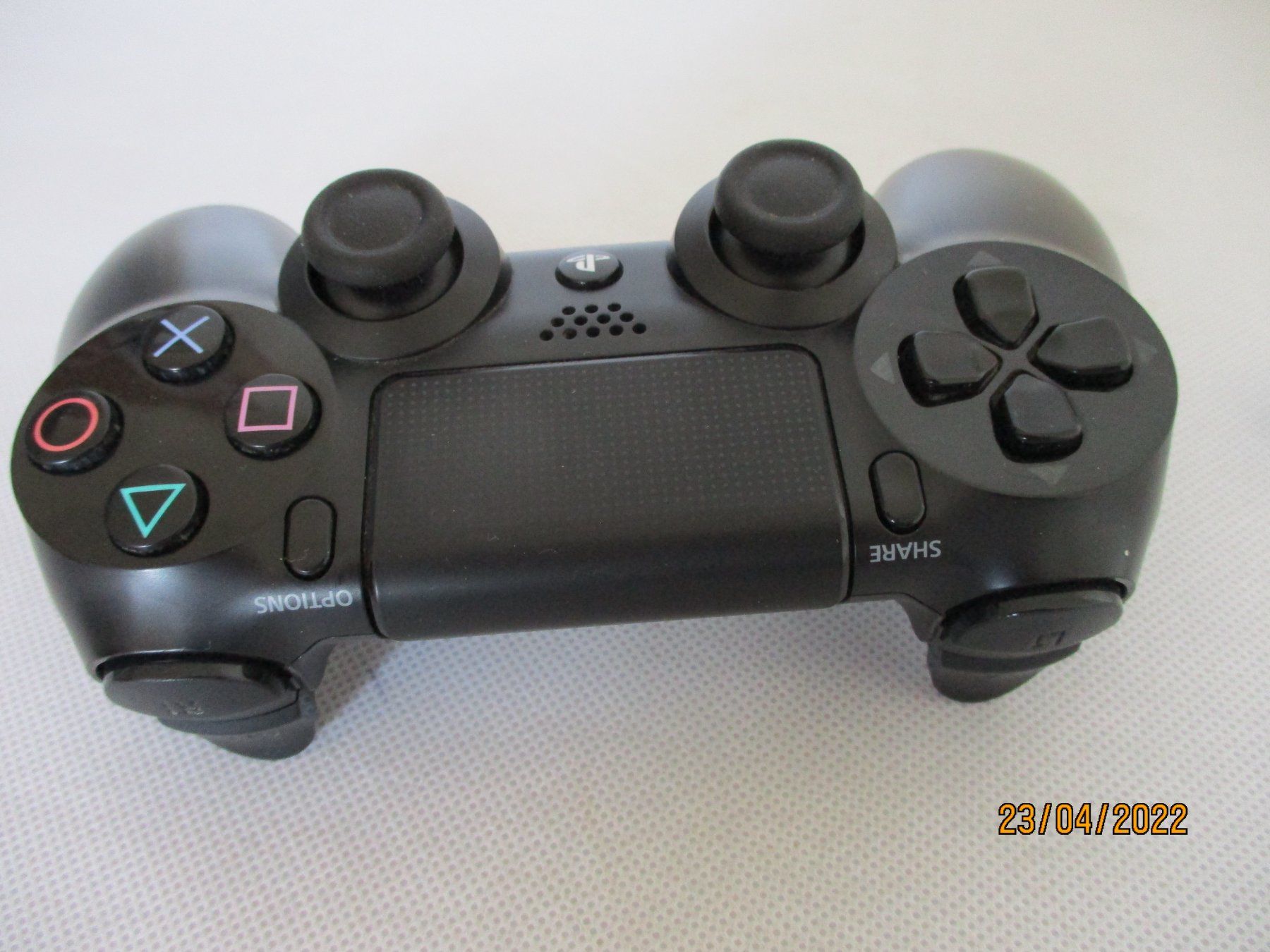 Controller: PS4 Controller inkl. Ladekabel – Usato da Liestal venduto da Disc-Point 2