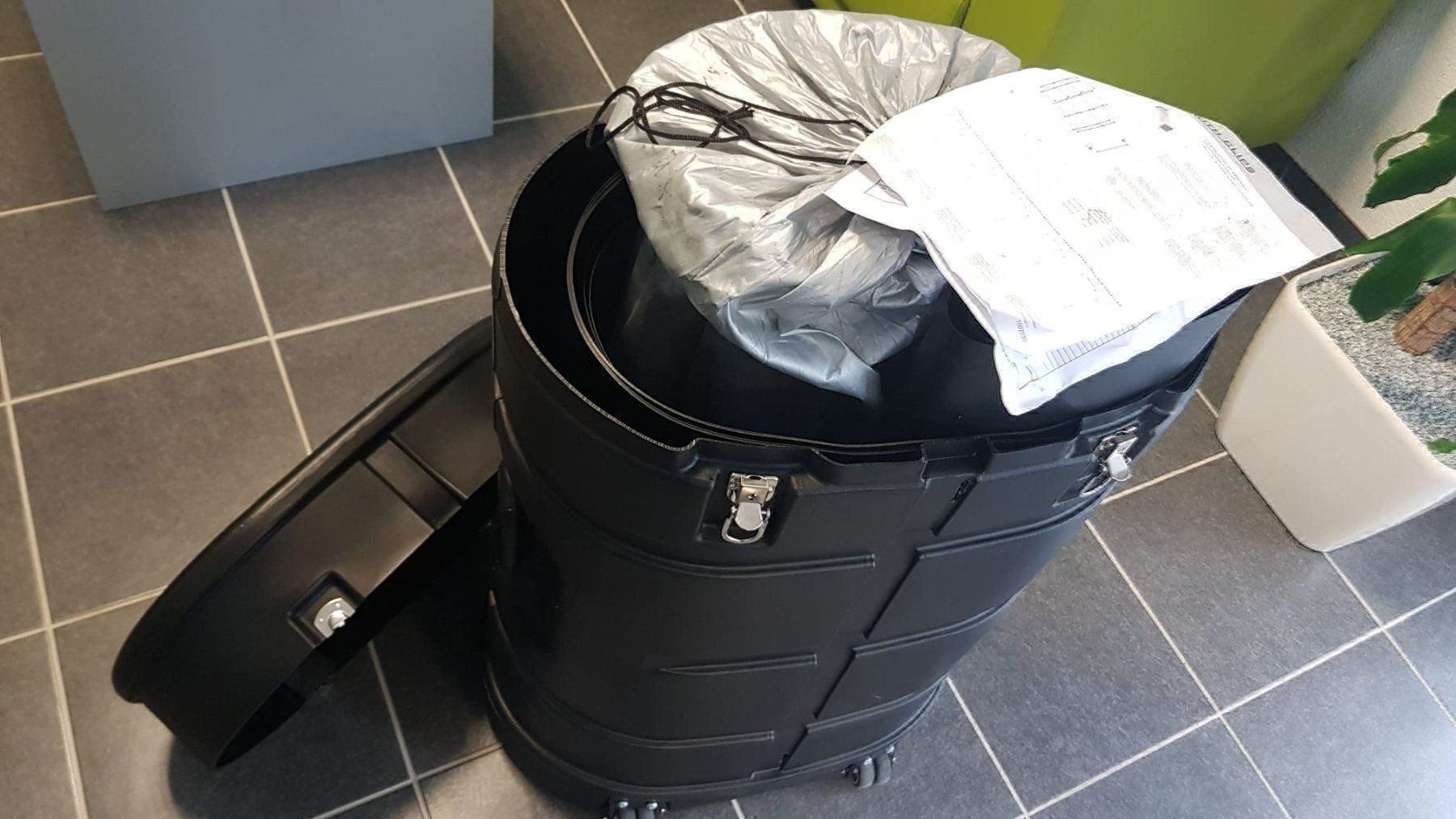 Tutti gli attrezzi: Messewand 3X3Meter gebogen Neu! – Nuovo (secondo la descrizione) da Goldach venduto da Top-Shops 5
