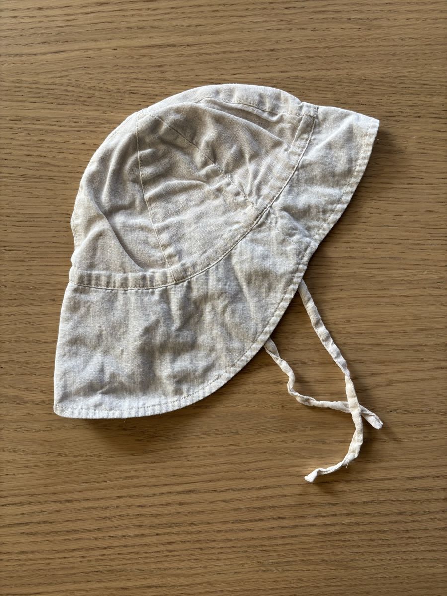 H&M Berretti & Sciarpe: Summer baby hat 6-12 months – Usato da Villard-sur-Chamby venduto da kamila_1024 1