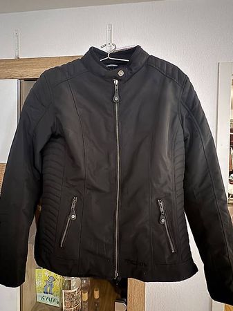 Richa Motorradjacke DXL schwarz  mit Protektoren Zustand neu