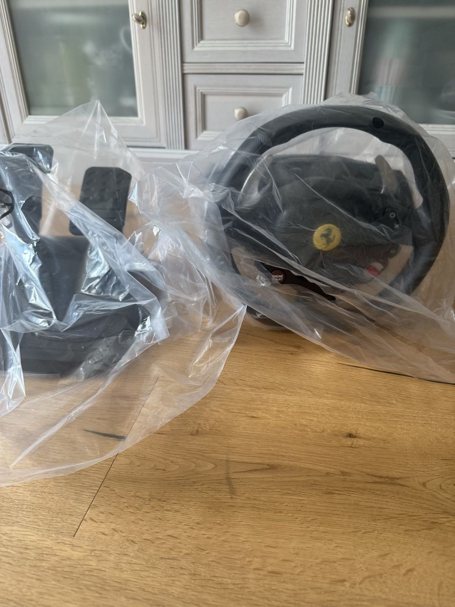 Thrustmaster Controller:  Thrustmaster T80 Ferrari 488 GTB PC, PS4, PS5 – Nuovo (secondo la descrizione) da Mollis venduto da dom_8vhw 4
