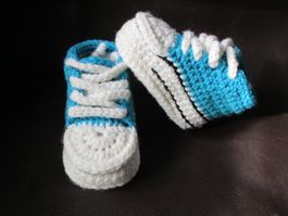 Babyschuhe Hand gehäkelt (10cm)
