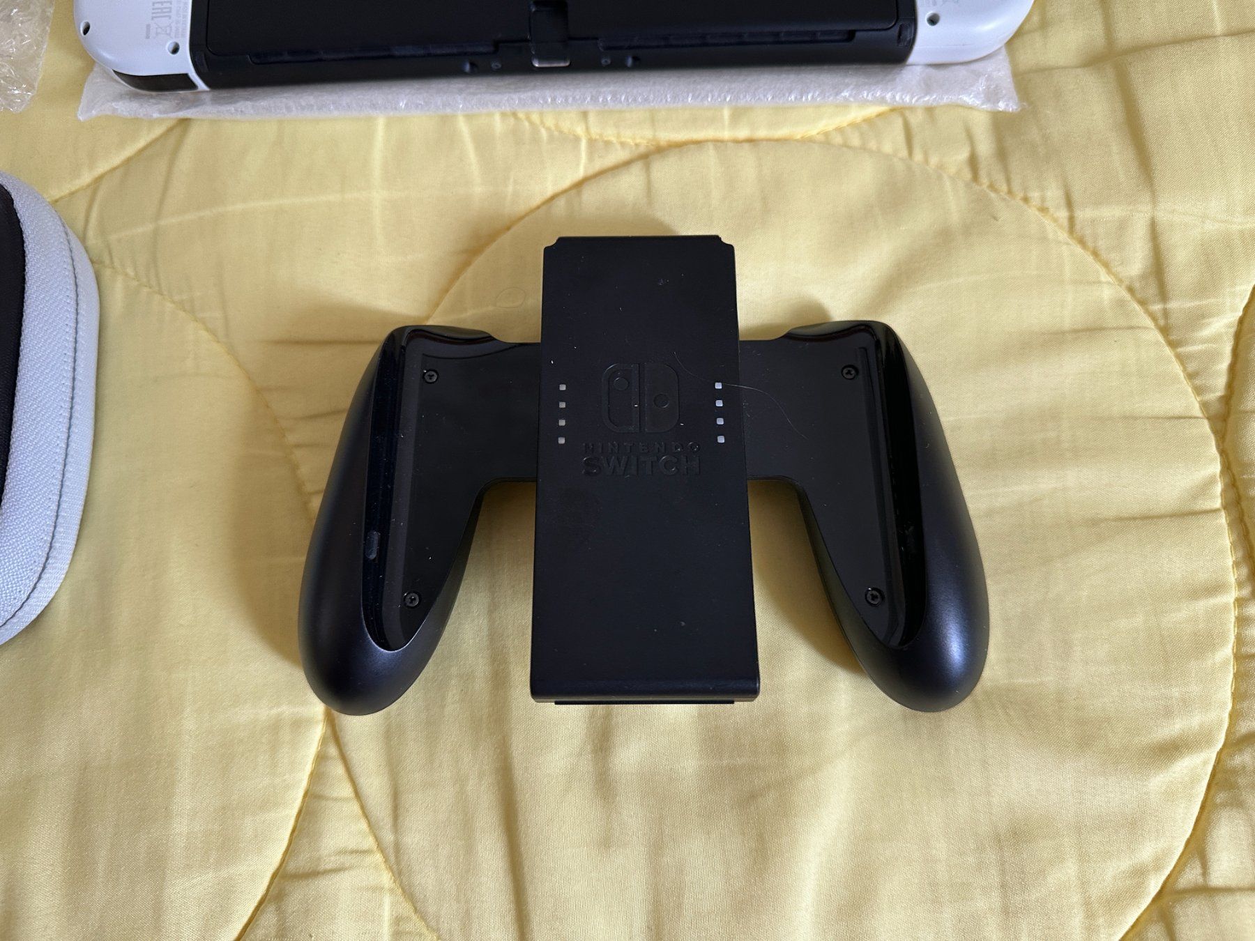 Nintendo Consoles: Nintendo Switch OLED + custodia – D'occasion à Minusio par alessvogel 6