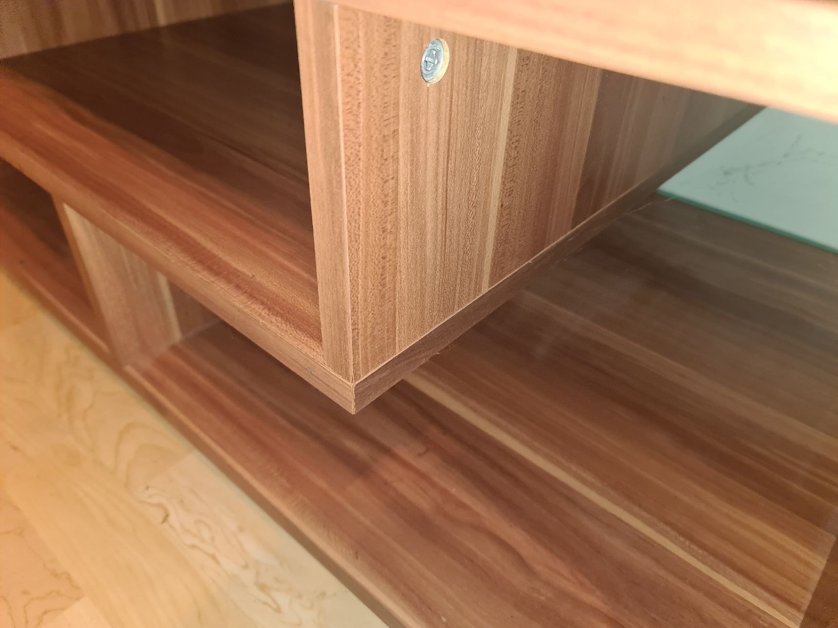 Tables: Wohnzimmer Möbel Couch / Sofa - Tisch mit Glasplatte – D'occasion à Dintikon par Vexi 4