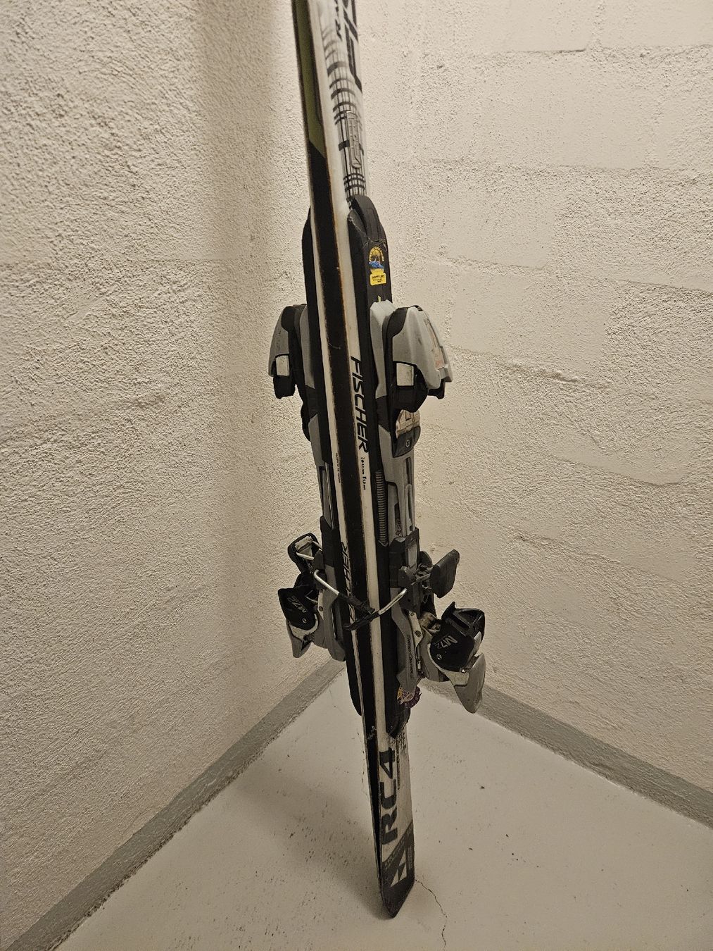 Fischer Sci: Fischer Ski 155 cm inkl. Bindung – gebraucht – Usato da Wetzikon ZH venduto da Fordajm 6