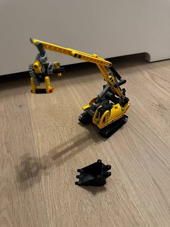 Kit di costruzioni: LEGO Technic 8047 «Kompaktbagger» – Usato da Freidorf TG venduto da sandro444