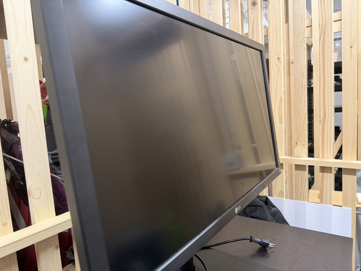 LG Monitore: LG 27mu67-B – Gebraucht aus Kriens von luka.p 1