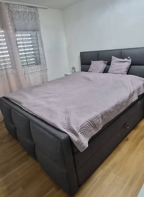 Letti: Boxspringbett mit Bettkasten – Usato da Oberhasli venduto da far_zq8n