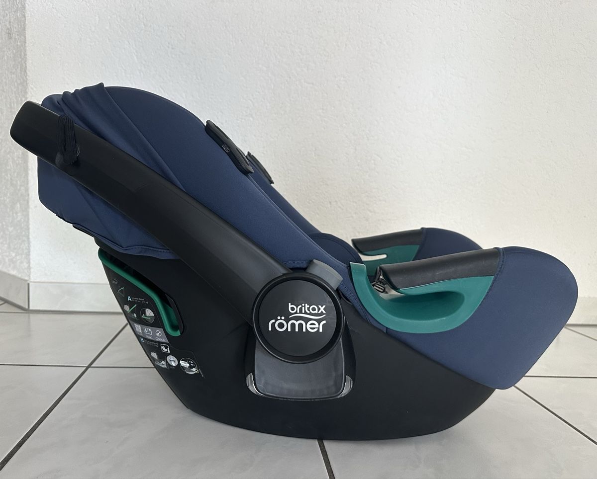Britax Römer Seggiolini per auto: Neue Britax-Römer Babyschale iSense – Nuovo (secondo la descrizione) da Ipsach venduto da tinnel01 5