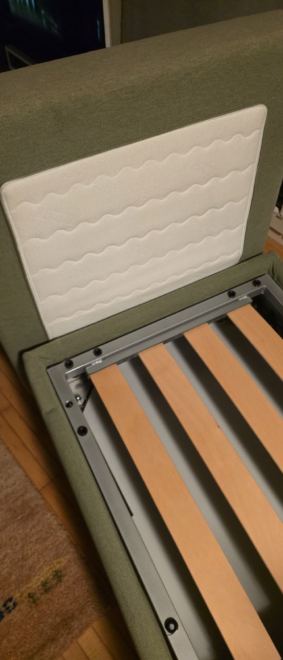 Swiss Plus Divani: Hocker Bico Swissplus – Usato da Riedikon venduto da Winter21. 7
