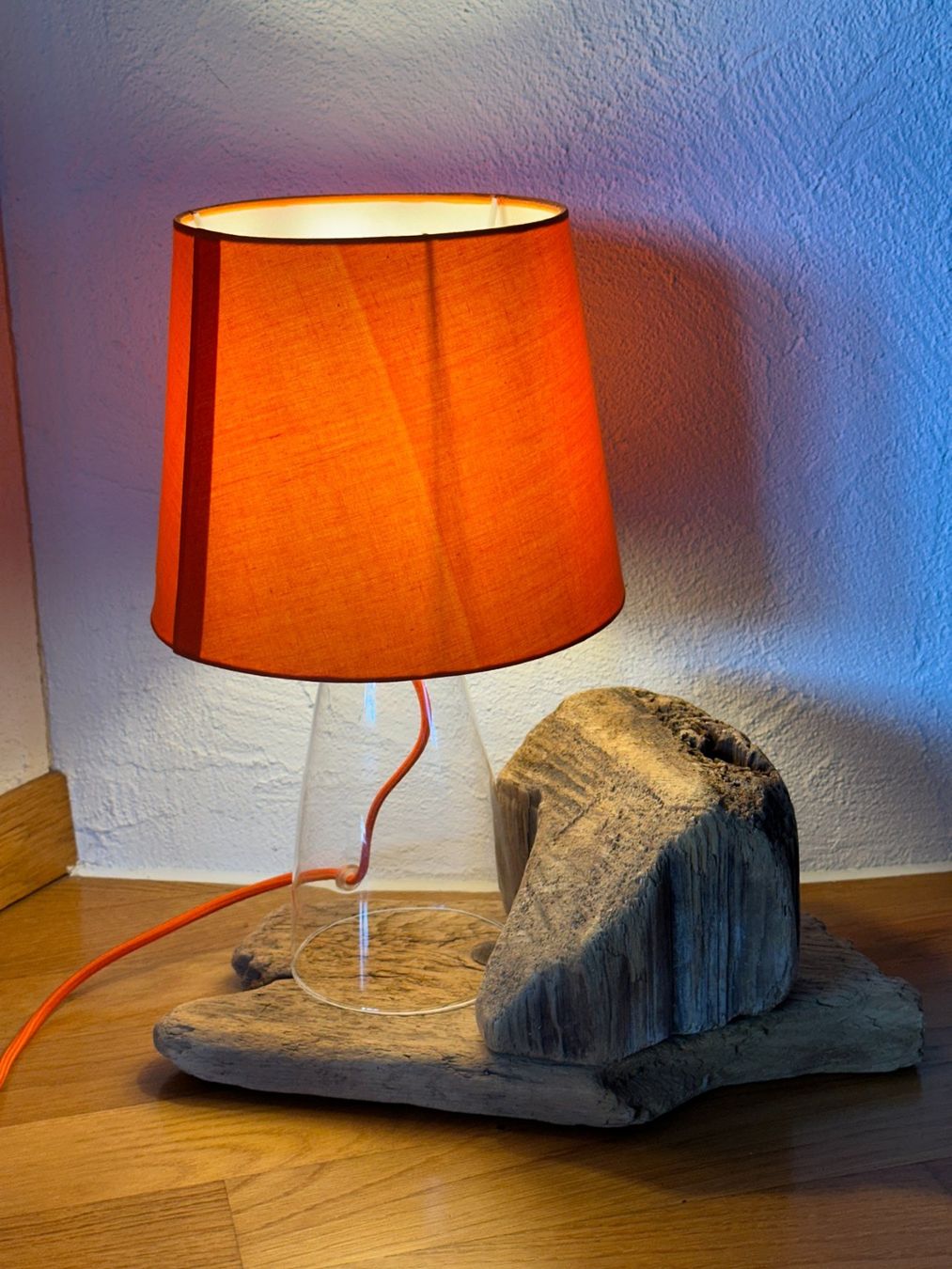 Lampen: Tischlampe auf Schwemmholz – Neu (gemäss Beschreibung) aus Dagmersellen von 69art 2