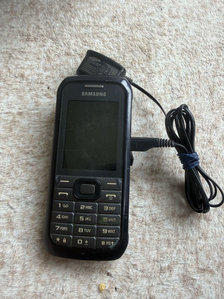 Samsung Telefoni cellulari / Smartphones: SamsungX 550 Cover inkl lgerät – Usato da Regensdorf venduto da mex5145 8
