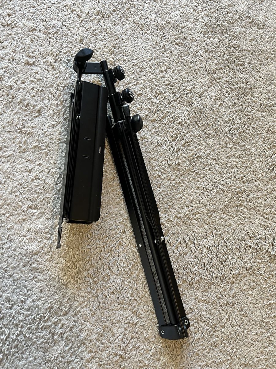 König & Meyer Supporti per strumenti musicali & leggii: Notenständer K&M in Schwarz, Metall – Usato da Stäfa venduto da gia_fm5d 2