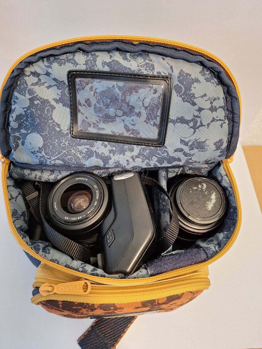 Minolta Fotocamera: Minolta Dynax 500si + 2 Objektive + Blitz + Tasche – Usato da Pfäffikon SZ venduto da TobyPeterson 9