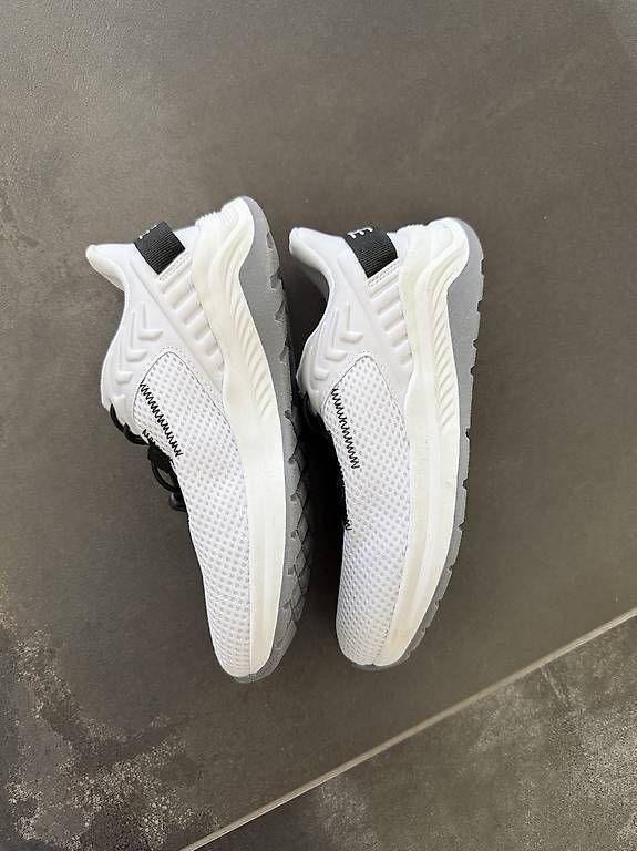 Esprit Herrenschuhe: Esprit Sneakers Gr. 33 – Neu (gemäss Beschreibung) aus Lüterkofen von GiCa_ 2