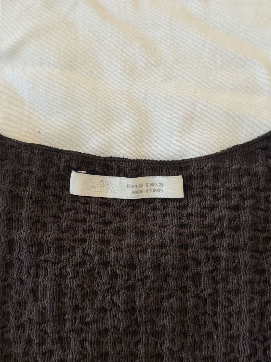 Zara Top: V-Neck Top  – Nuovo (secondo la descrizione) da Zürich venduto da lil_h279 1