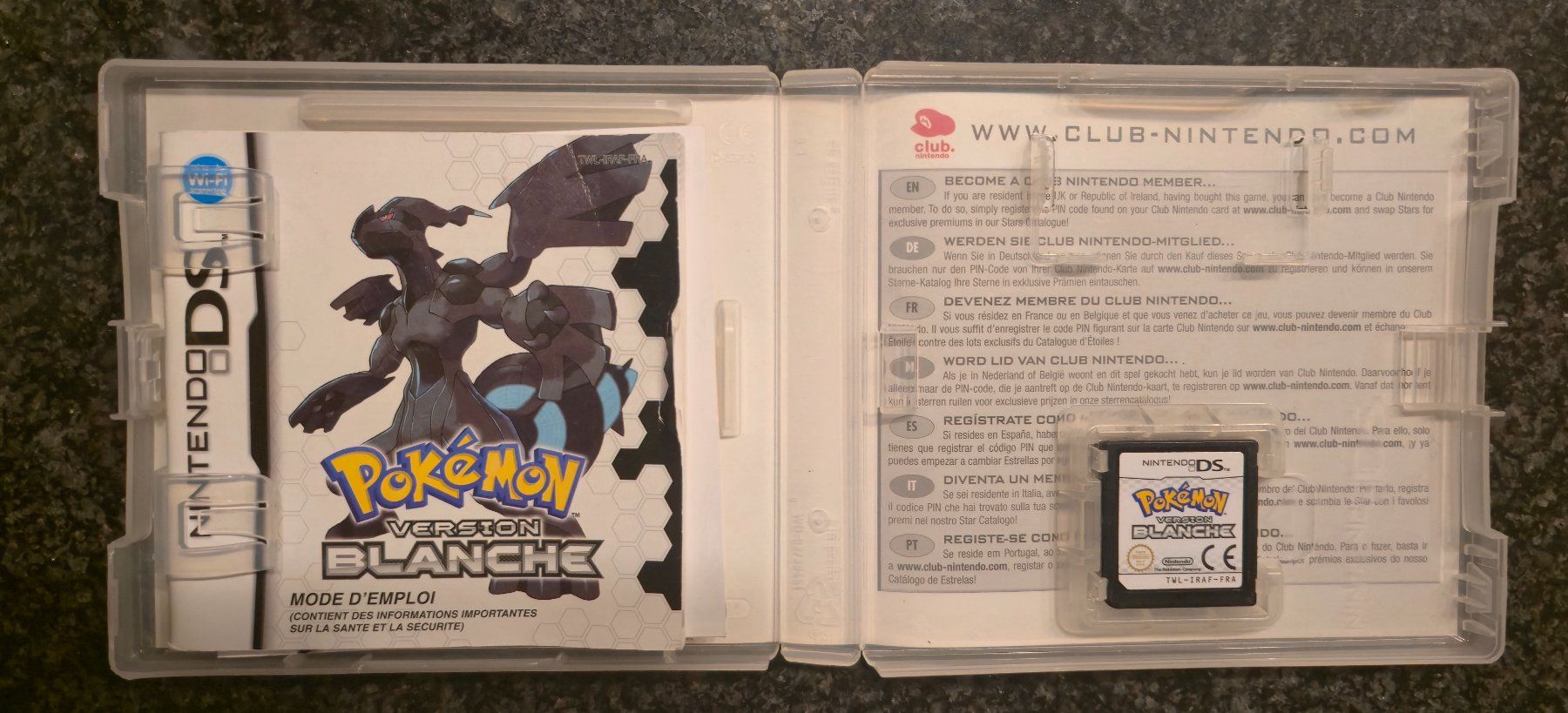 Pokémon Jeux: Pokemon version Blanche - Française - Nintendo DS – D'occasion à Châtelaine par KR4 1