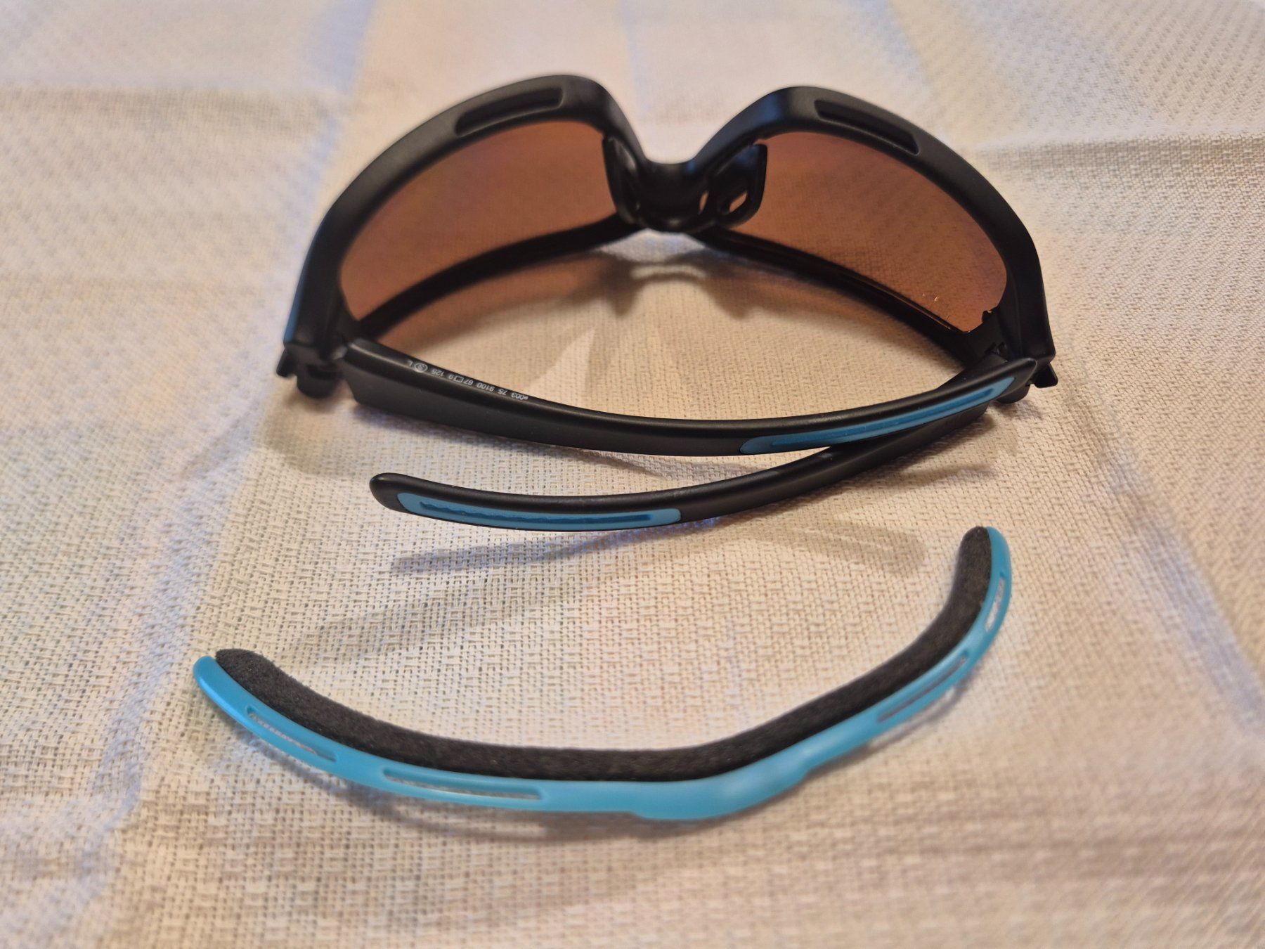 Brillen & Gläser: Sportsonnenbrille – Gebraucht aus Vella von Platetg13 1