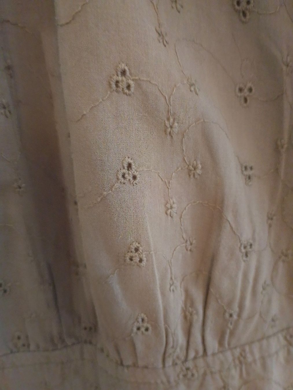 Vestiti: Baumwollkleid bestickt Gr.46 – Usato da Luzern venduto da GoSecond 1