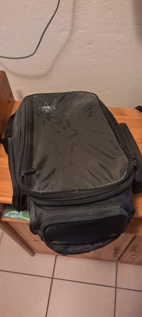 Honda Touring: Honda CBF 1000 ABS Silber mit Topcase & 2 Seitenkoffern – Usato da Möhlin venduto da Erichkoe 6
