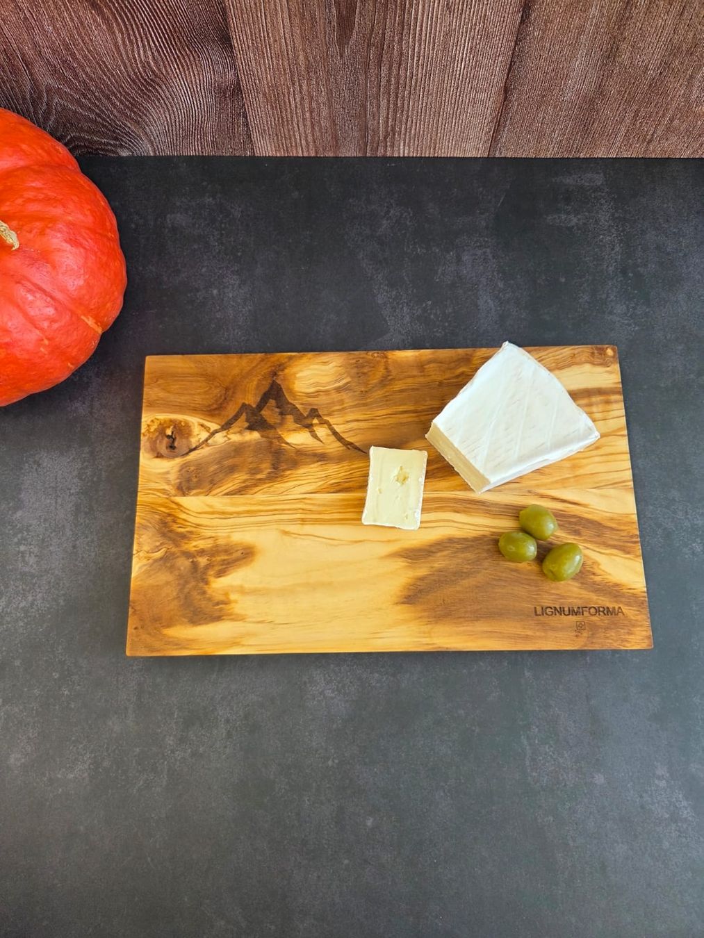 Articoli in legno: Schneidbrett Olivenholz handmade – Nuovo e nell'imballaggio originale da St. Gallenkappel venduto da mytimes 1