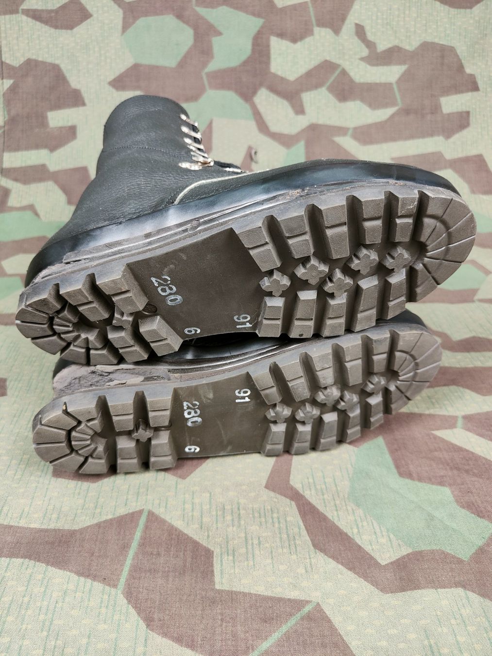 Schweizer Armee Uniformi: Kampfstiefel Ord. 1990, Grösse 280 6 – Usato da Bauma venduto da SwissMilitaria 5