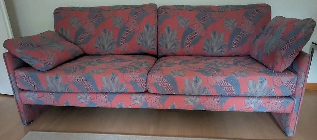 Divani: Schönes Sofa, kaum Gebrauchspuren – Usato da Jegenstorf venduto da Chris3008 1