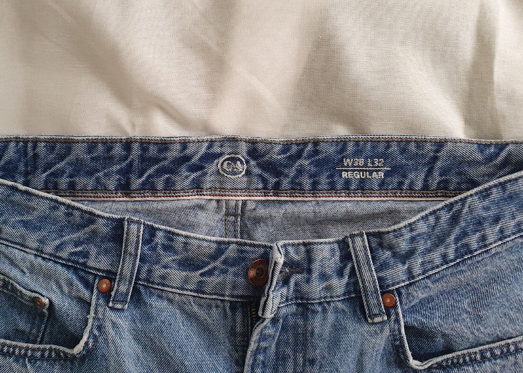 C&A Jeans: Jeans regular – Usato da Le Mont-sur-Lausanne venduto da vda_vrs6 1