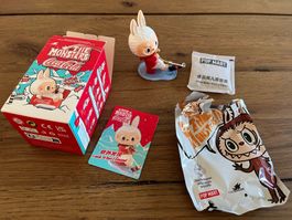 Labubu The Monsters Coca-Cola Series Figur Look What I Found