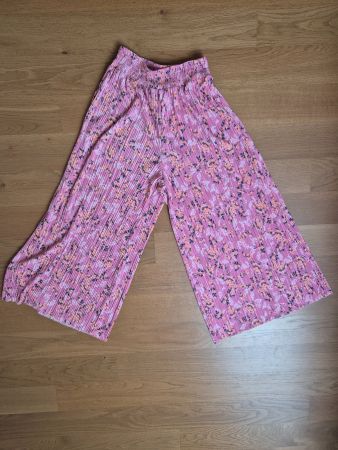 Clockhouse Sommerhose, Gr. M, rosa Blumenmuster